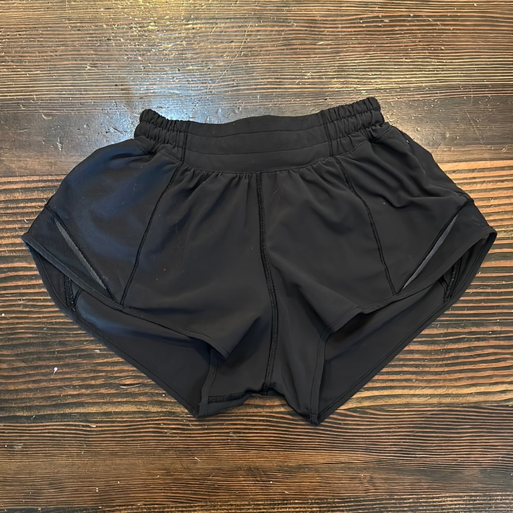 Black lululemon hotty hot shorts size 2